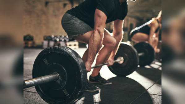 How is weightlifting good for the heart?