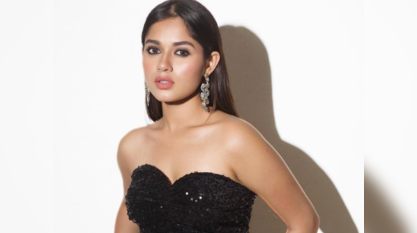 Jannat Zubair is a proud owner of a house at 21, shares pictures from the construction site