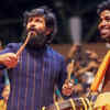 Article image for: Chiyaan Vikram plays <i class="tbold">chenda</i>
