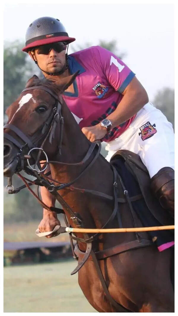 Randeep Hooda Photos