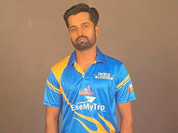 Vinay Kumar Photos