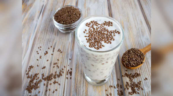 Flaxseeds yogurt