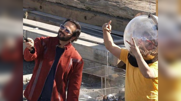 Rohit Shetty clicks a funny selfie with Rajiv Adatia