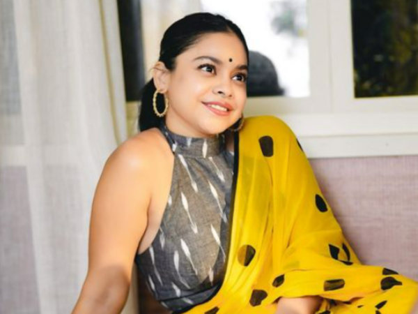 Sumona Chakravarti Photos