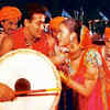 ​'Dholi Taaro Dhol Baje' from 'Hum Dil De Chuke Sanam'