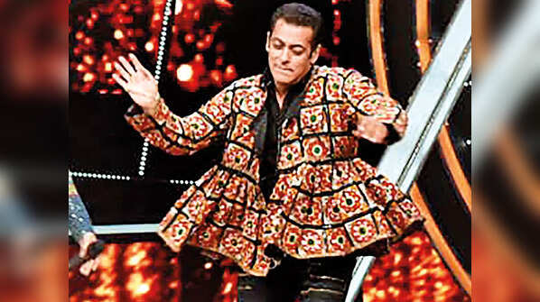 You can also pair kediyu with your denim, just like Salman Khan, for a casual look