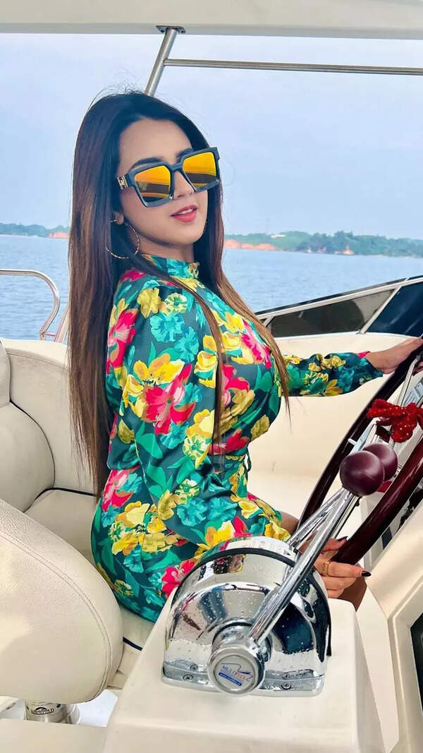 Roshni Walia