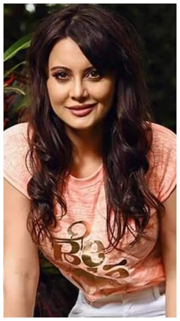 Minissha Lamba Wallpapers
