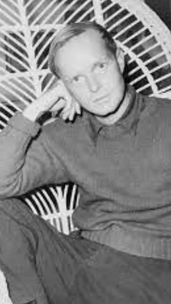 Truman Capote Photos