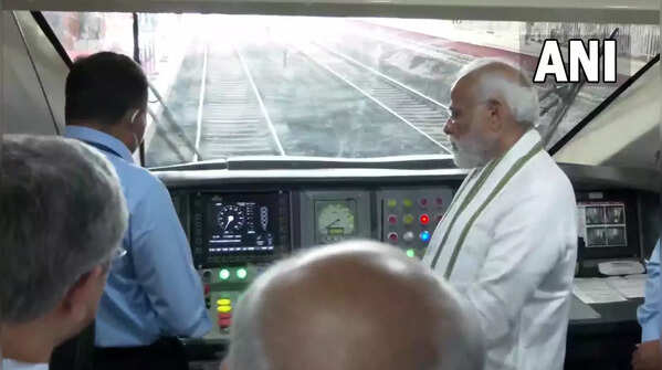 PM Modi inside the vande bharat train
