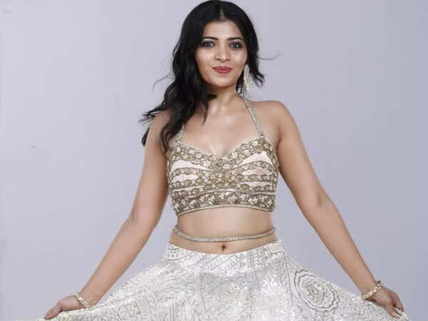 Ruchira Jadhav Photos