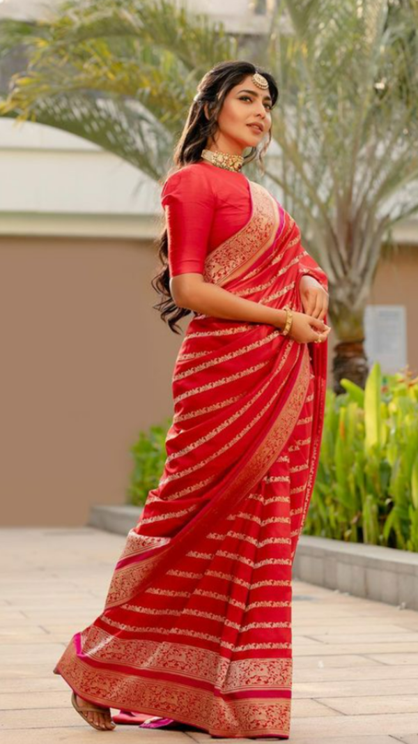 Aishwarya Lekshmi Pictures