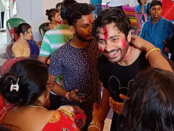 Gourab Roy Chowdhury Pictures