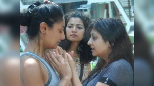 Mahek Chahal - Juhi Parmar