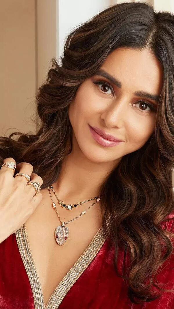 Shibani Dandekar