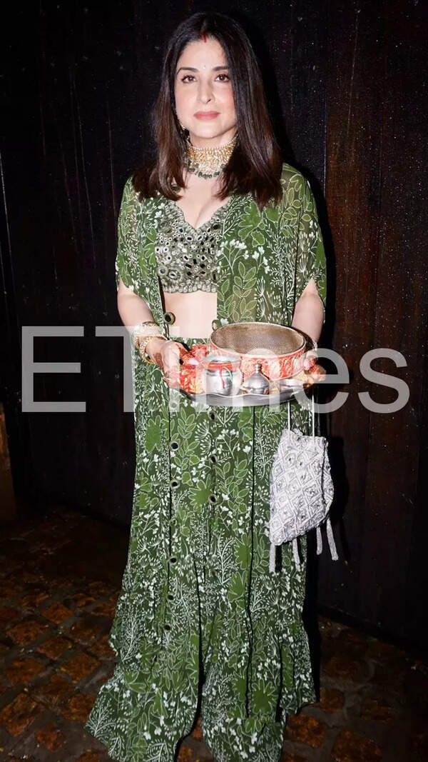 Maheep Kapoor Photos
