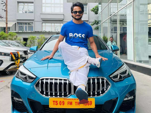 Shanmukh Jaswanth Pictures