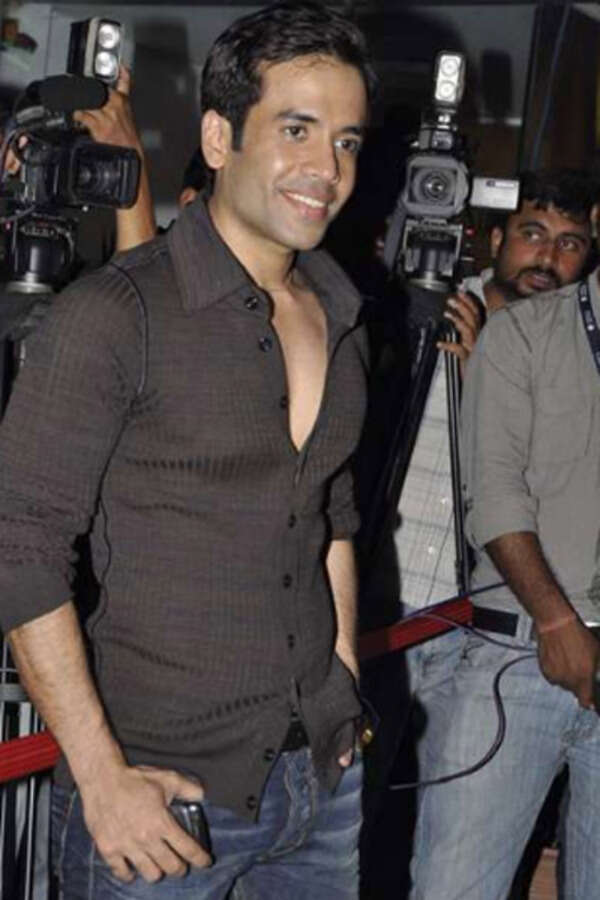 Nikhil Dwivedi Photos