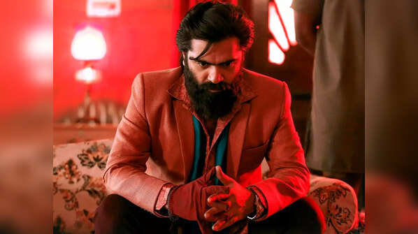 Simbu in Vendhu Thanindhathu Kaadu 2