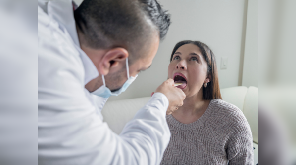 COVID tongue can result in a painful, swollen tongue