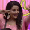 Article image for: Amruta's dance performance on Kajra Re