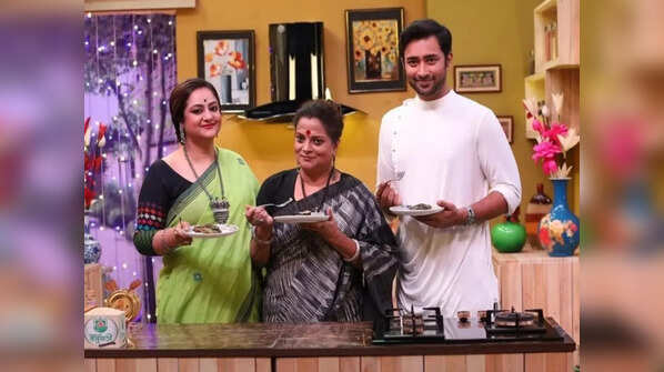 Artists Kheyali Dastidar and Rahul Dev Bose to feature in ‘Rannaghar’; see BTS pics