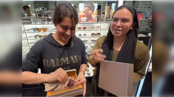 Dipika’s accessory shopping