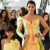 2019 Metallic golden gown and twinning with Aradhya