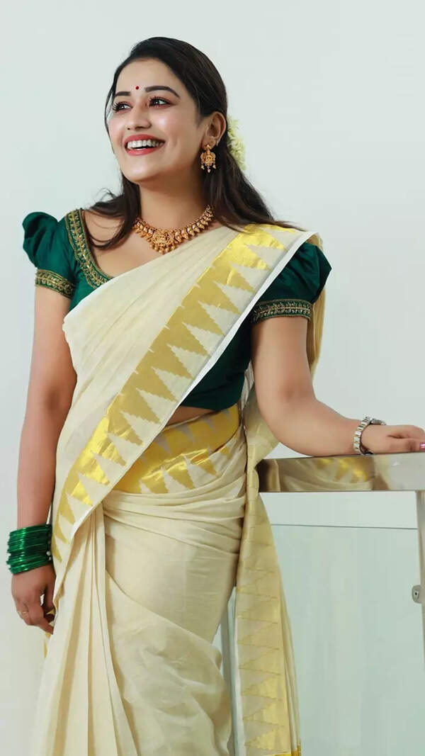 Anumol Wallpapers
