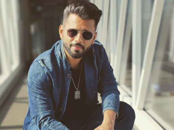 Rahul Vaidya Pictures