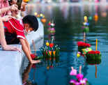 Thailand celebrates floating basket festival
