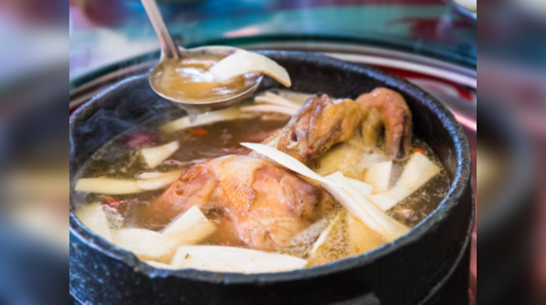 Tibetan chicken broth