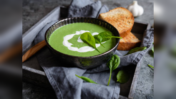 Chicken and spinach soup