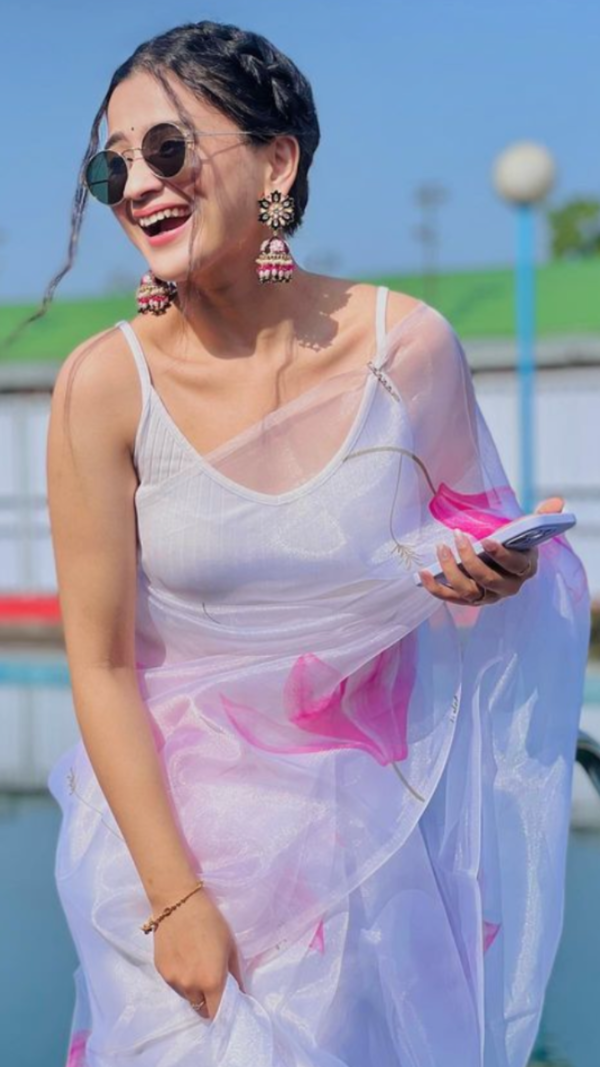 Celesti Bairagey Wallpapers