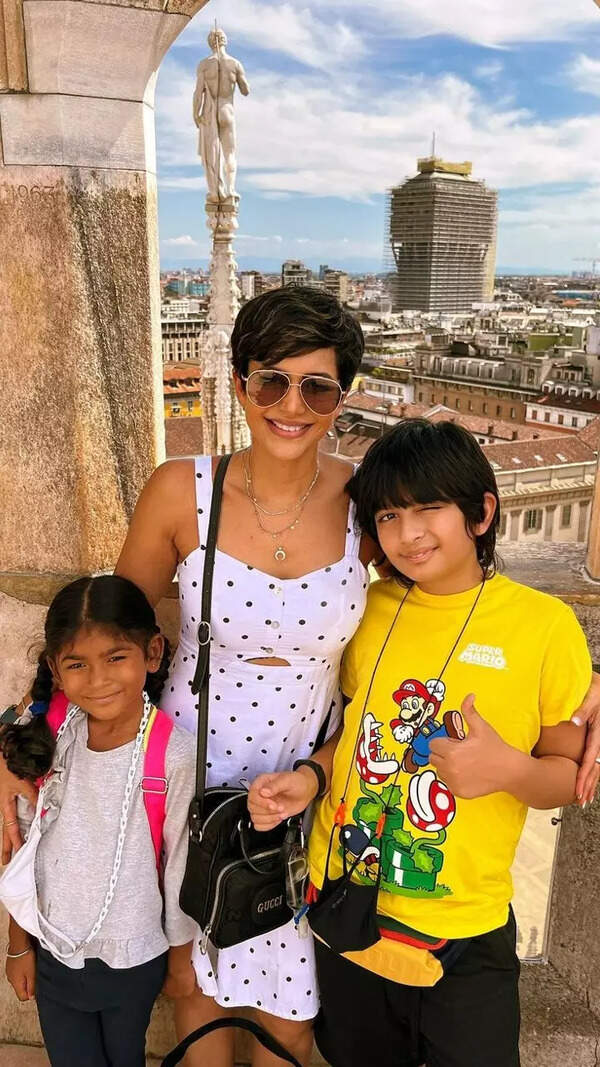 Mandira Bedi Wallpapers