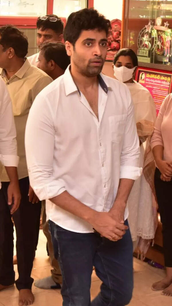Adivi Sesh Images