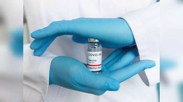 Your vaccination status can determine the kind of symptoms you experience