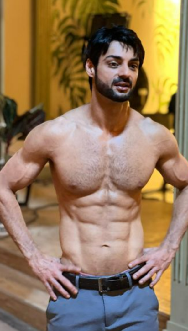Karan Wahi Stills
