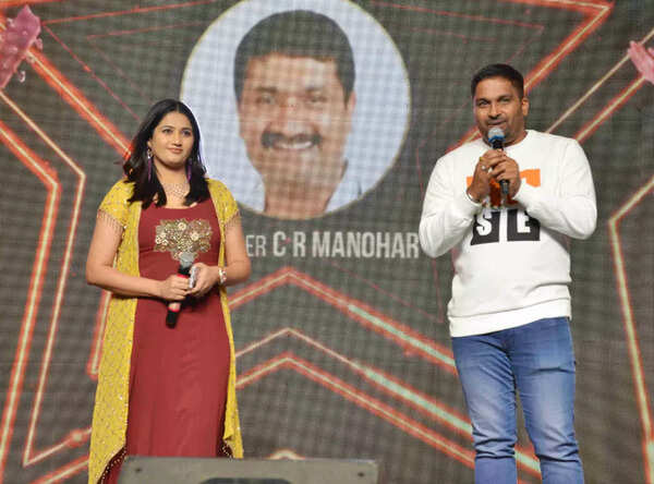 Apeksha Purohit Pictures
