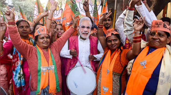 In pics: Campaigning gets intense for MCD polls in Delhi