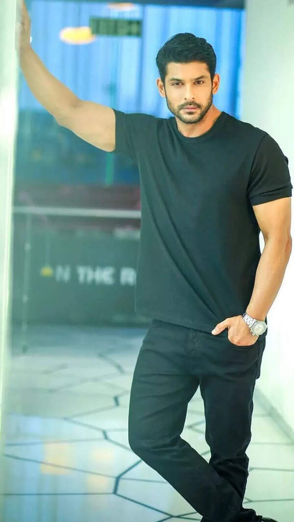 Sidharth Shukla Pictures