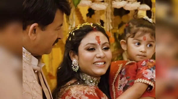 Manoj Tiwari and Surabhi Tiwari