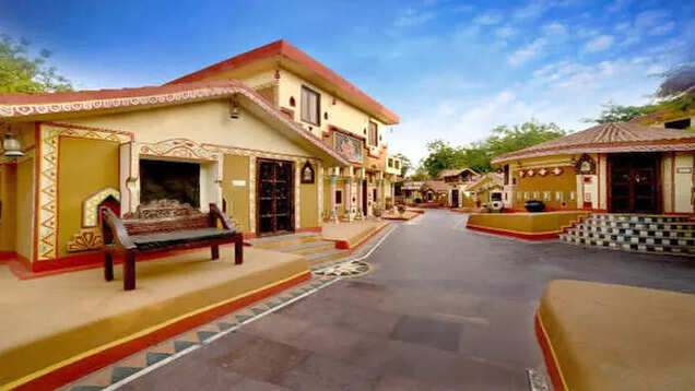 Experience the best of traditional Rajasthan at Chokhi Dhani