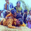 Article image for: Click here to see the latest images of <i class="tbold">Kishore Sahu</i>