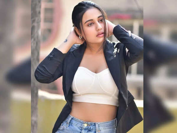 Swastika Dutta Images