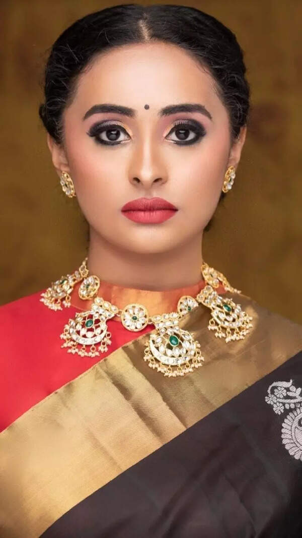 Sanjana Burli Wallpapers