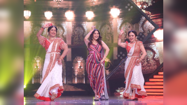 Madhuri Dixit’s ‘Dola Re’ moment with Amruta Khanvilkar