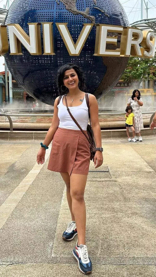 Shraddha Srinath Photos