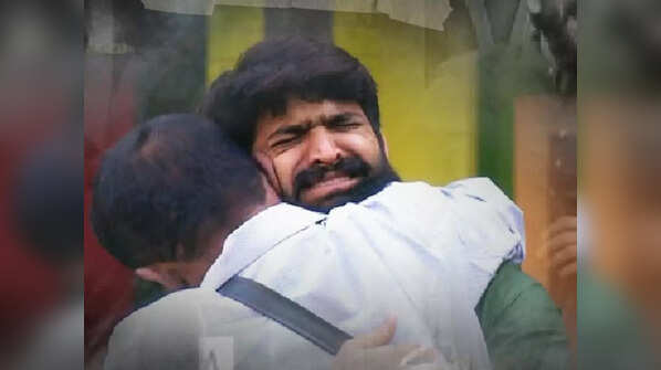 Roopesh Shetty hugged his father for the first time in his life