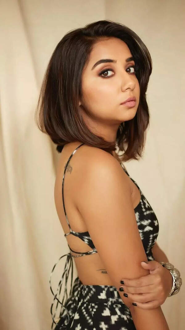 Prajakta Koli Images